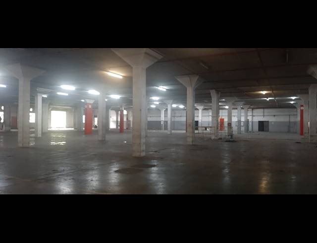 3,862M² WAREHOUSE TO LET IN NEW GERMANY